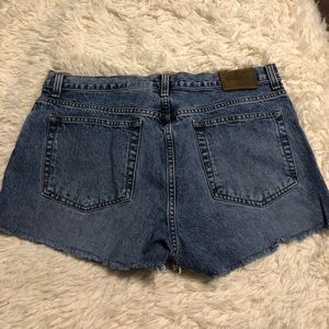 Vintage Y2K Women’s Calvin Klein Cut Off Jean Denim Shorts Medium Wash Size 12